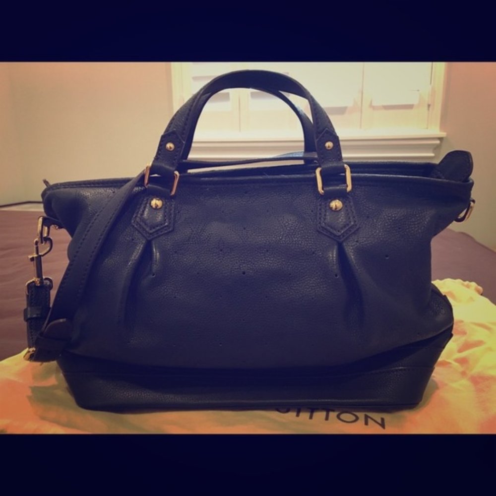 Louis Vuitton Mahina Leather Stellar PM Laser Cut